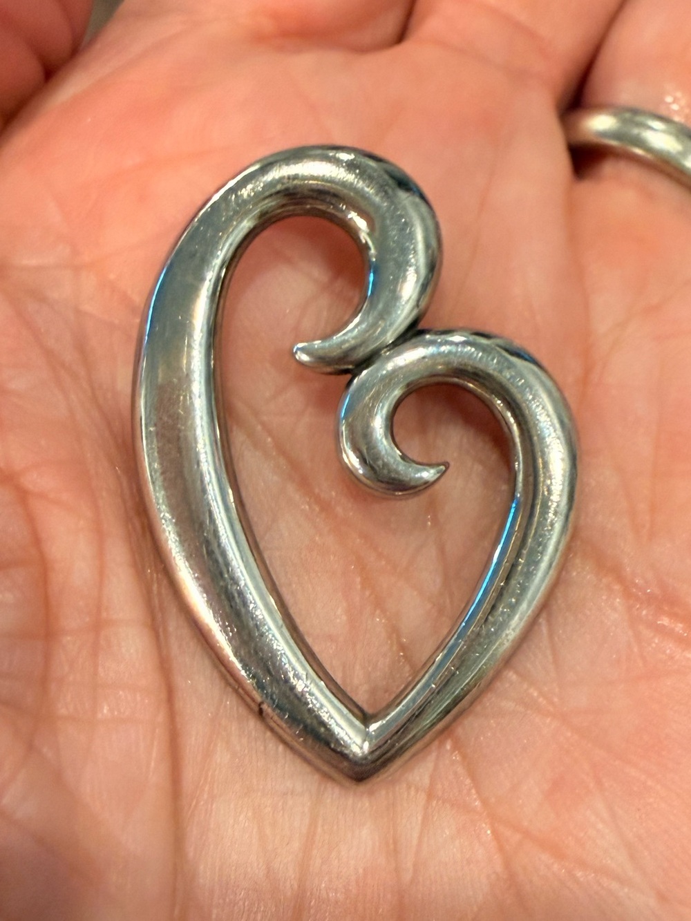 James Avery- A Mothers Love Pendent